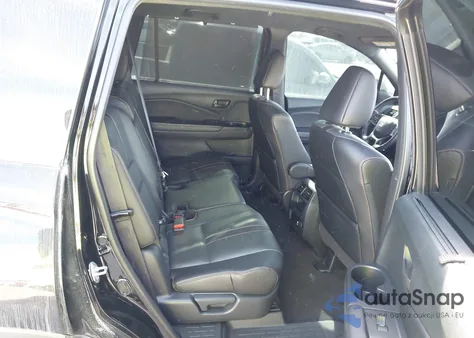 2023 Honda Passport Awd Trailsport z USA, uszkodzony, nr VIN 5FNYF8H63PB008839